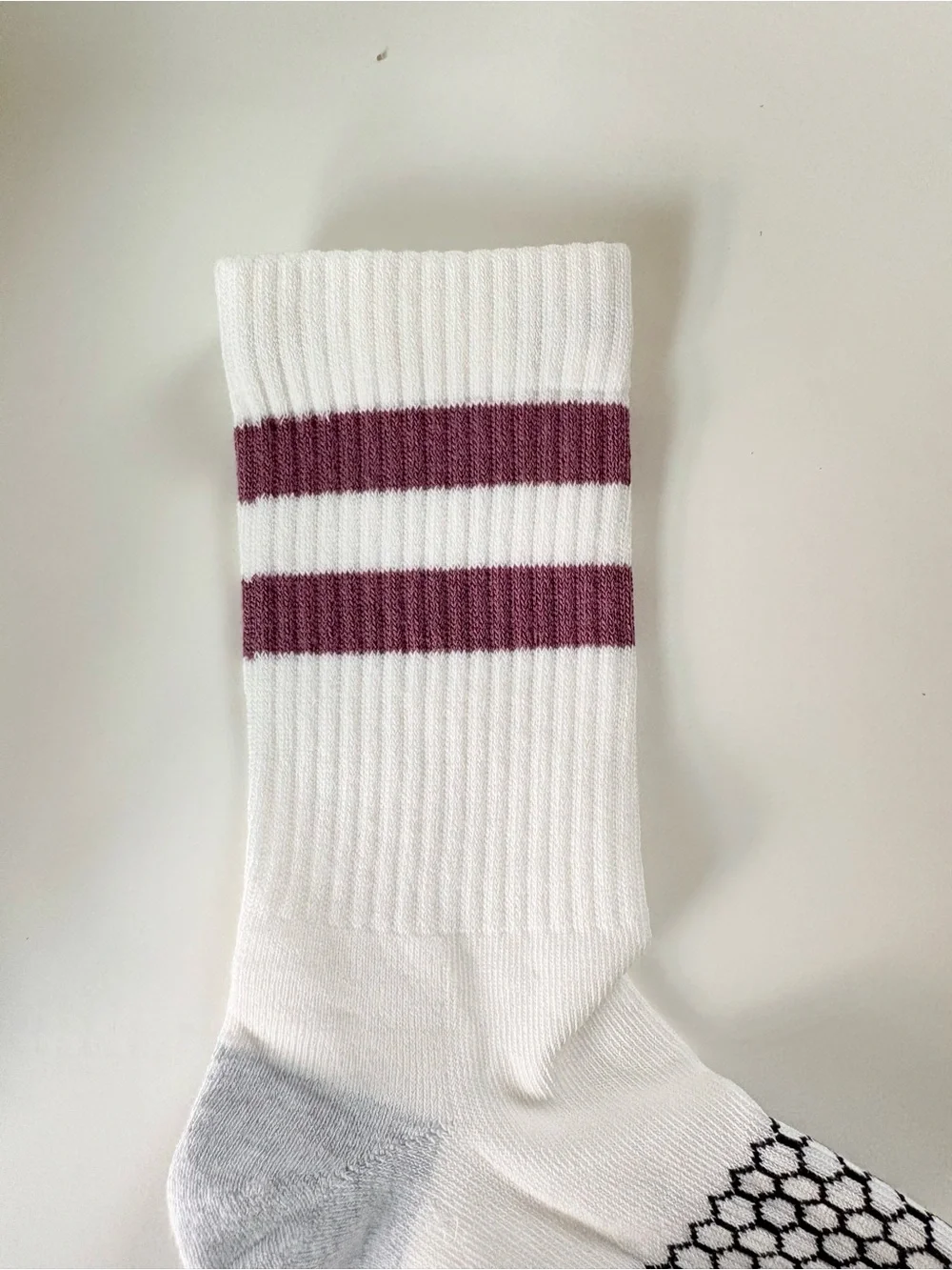 Bombas 8-Pack White Athletic Crew Socks with Maroon Double Stripes
